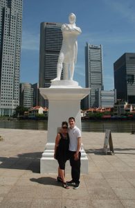 Raffles statue