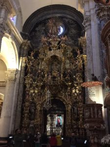 Church of El Salvador: and another altar.